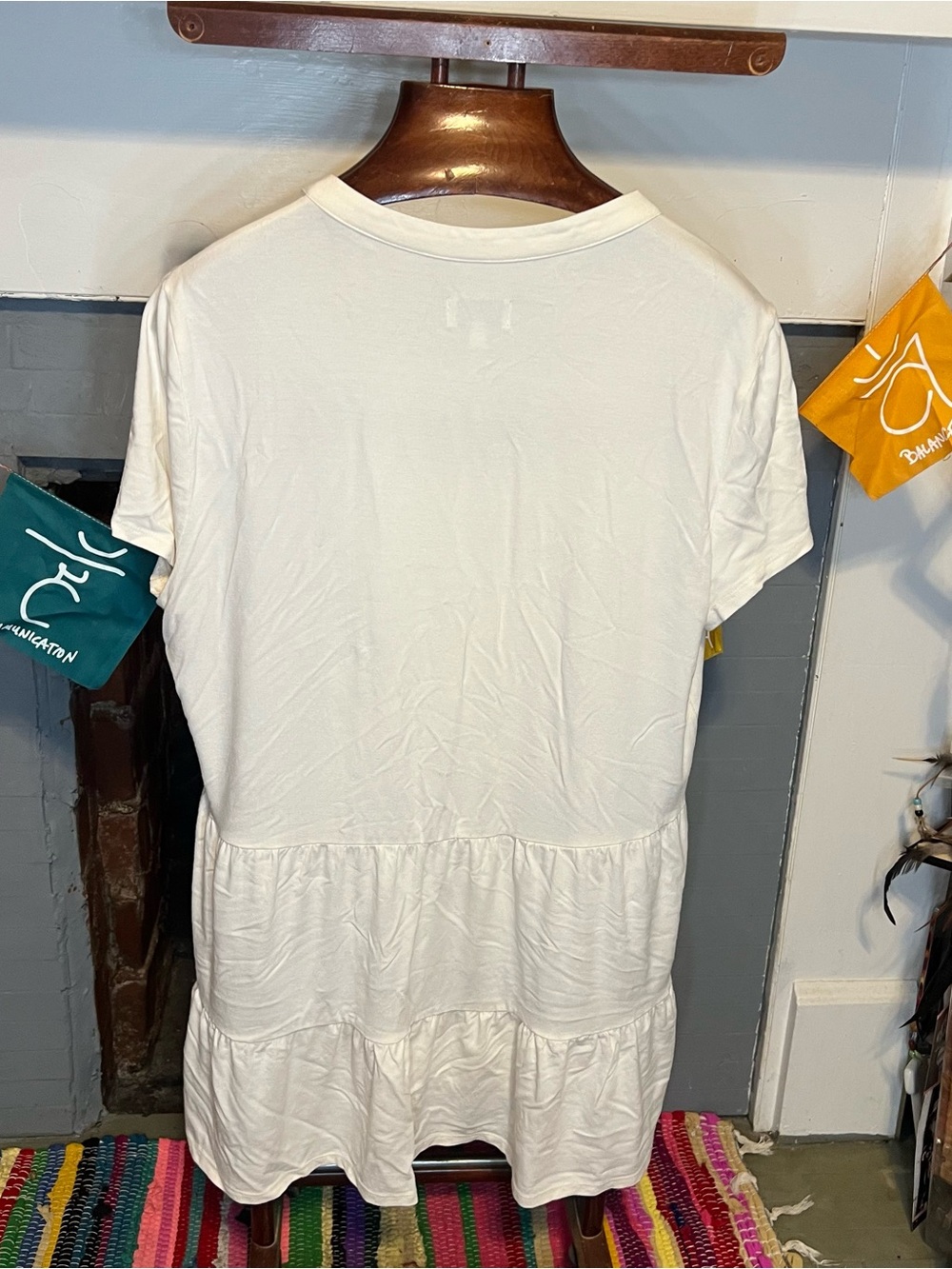 Cream Top - Picture 4 of 6
